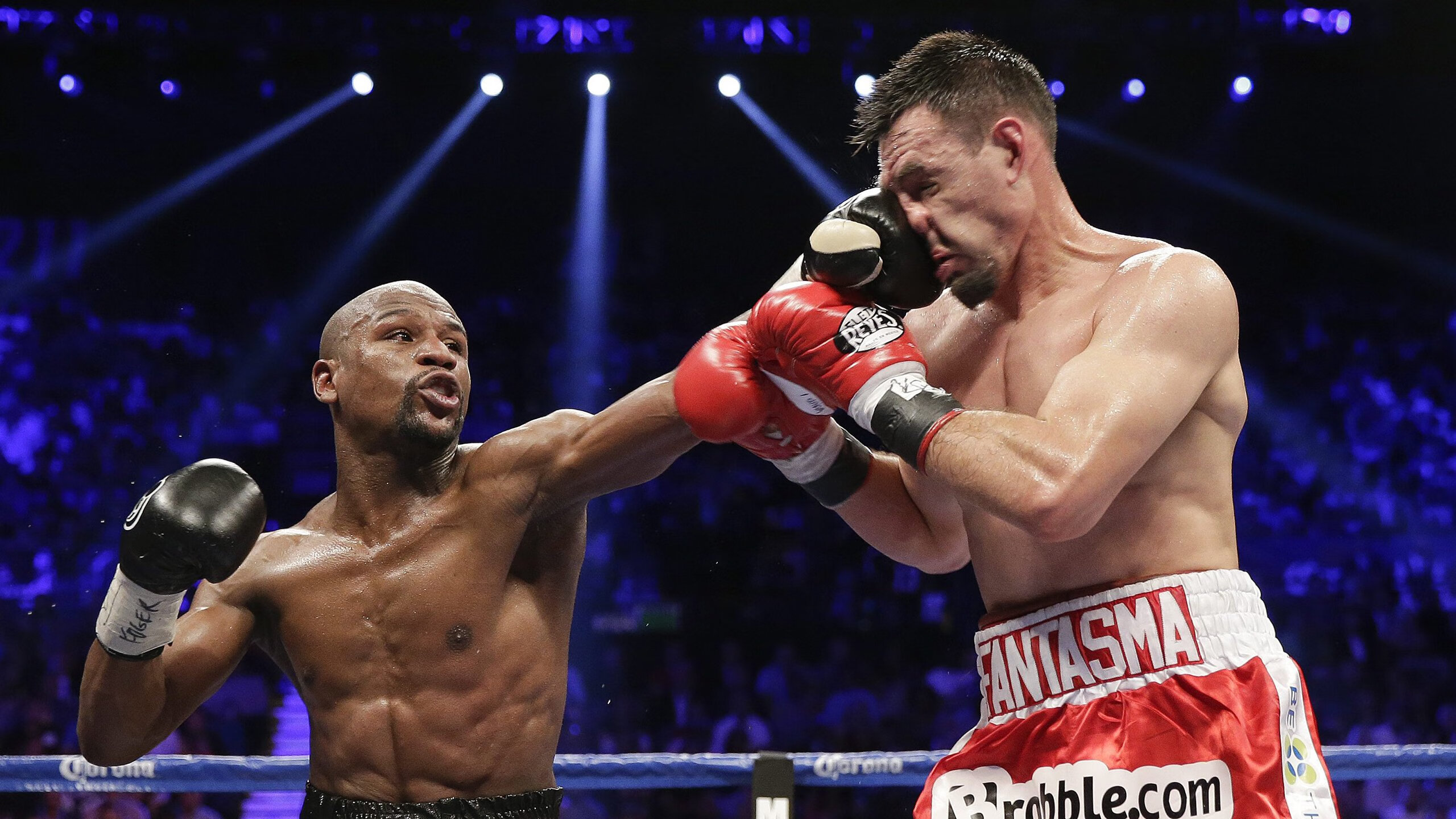 WE关键比赛逆转获胜，梁靖昆逆转比赛的关键