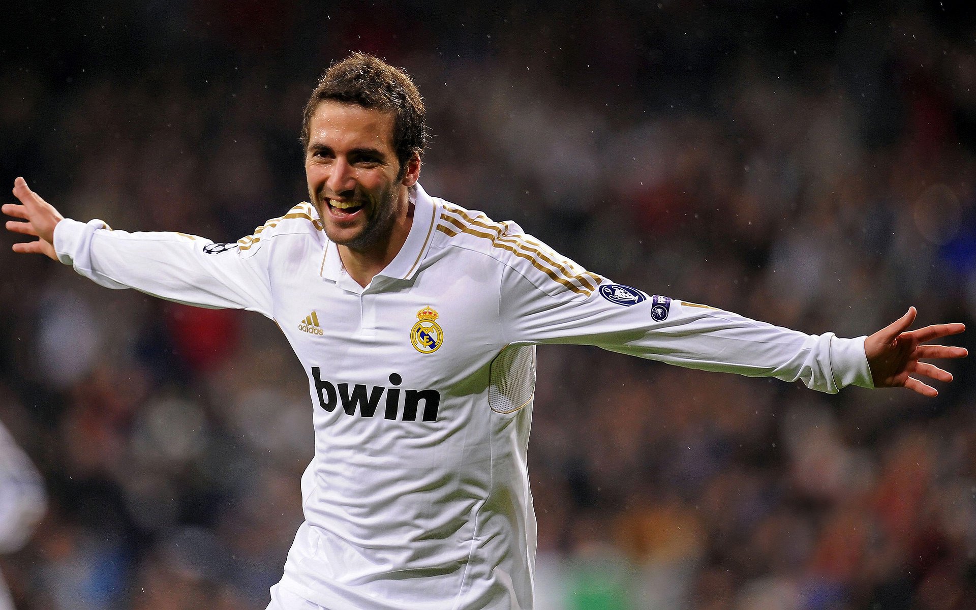 明斯特球员坚守阵地,最终取得宝贵的三分,明斯特足球俱乐部