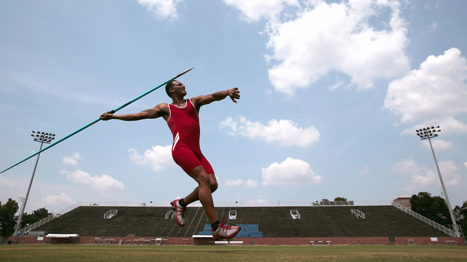 电竞解说阵容公布，电竞解说员2018